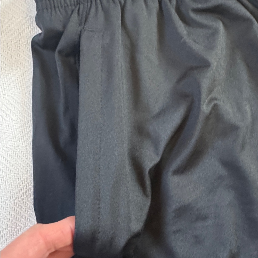 Men’s Under Armour Black Athletic Shorts 3XL - Picture 7 of 9